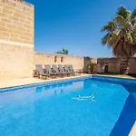 Centre Island With Private Pool And Hot Tub