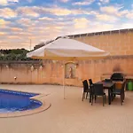 Centre Island With Private Pool And Hot Tub Casa de Férias