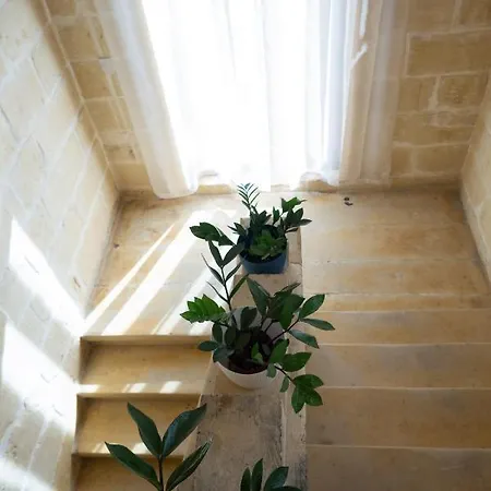 Holiday home Centre Island With Private Pool And Hot Tub