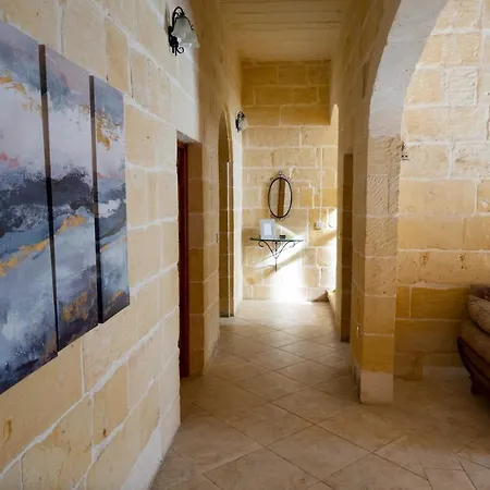 Centre Island With Private Pool And Hot Tub