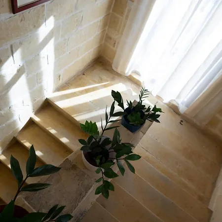 Centre Island With Private Pool And Hot Tub Holiday home *