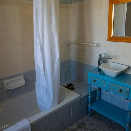 Centre Island With Private Pool And Hot Tub Holiday home Kercem