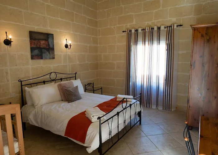 Vakantiehuis Centre Island With Private Pool And Hot Tub *