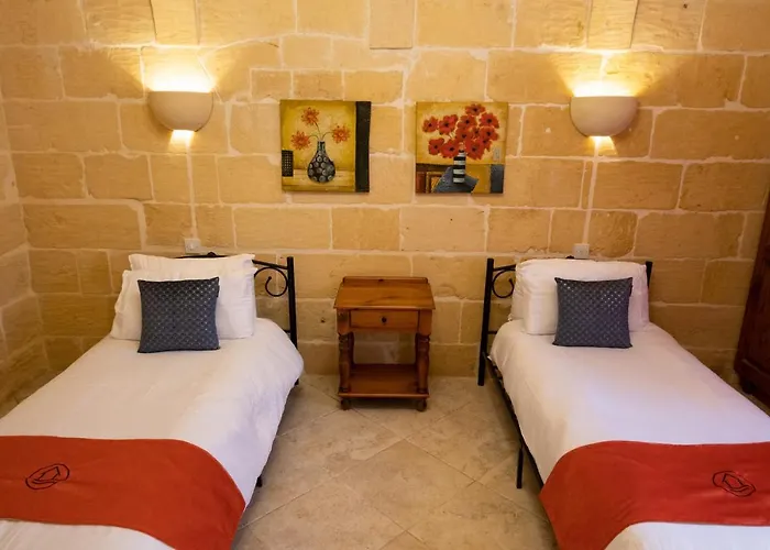 Centre Island With Private Pool And Hot Tub Vakantiehuis