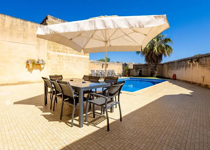 Vakantiehuis Centre Island With Private Pool And Hot Tub